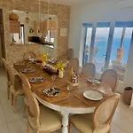Vila Naim Esterel