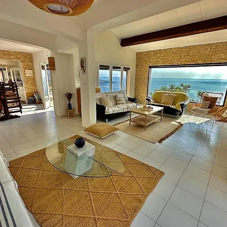 Naim Esterel וילה