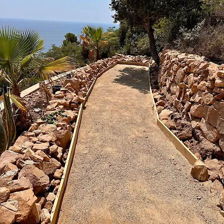 Naim Esterel וילה