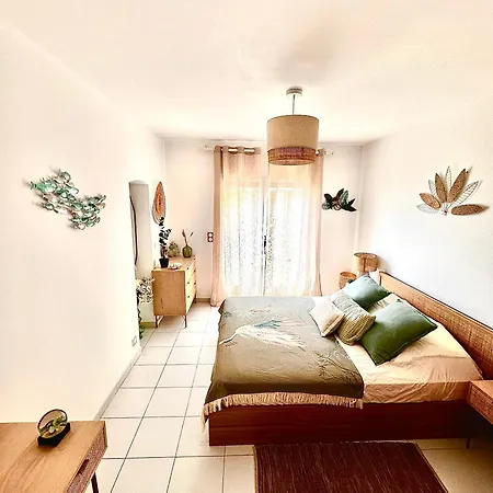 וילה Naim Esterel *