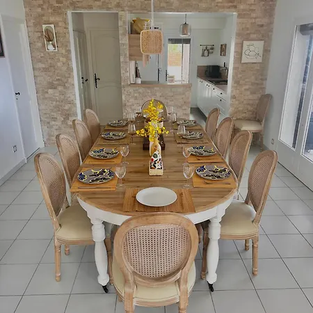 Naim Esterel וילה