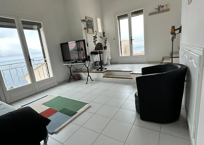 Naim Esterel Villa *