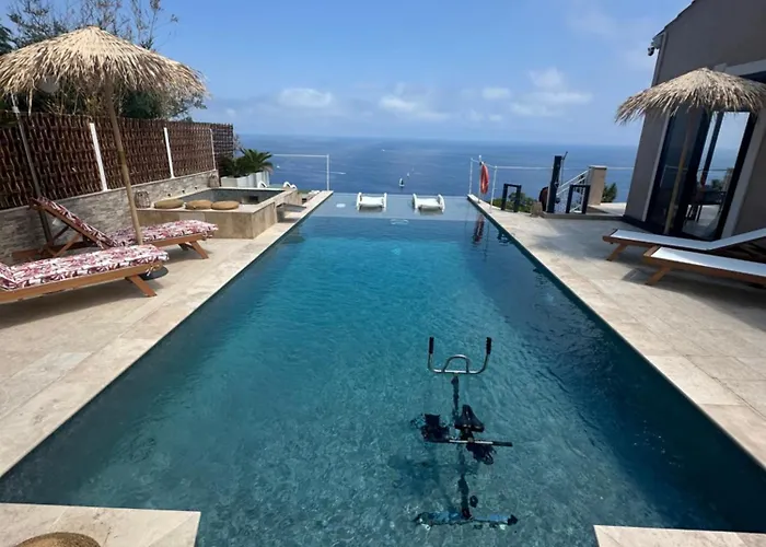 Naim Esterel Villa *