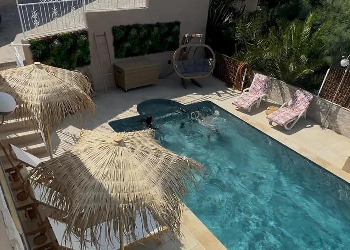 Naim Esterel Villa *